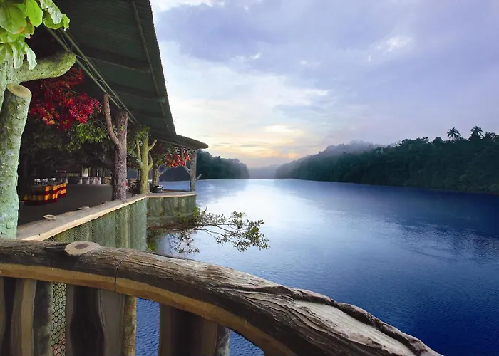 Emarald Resort